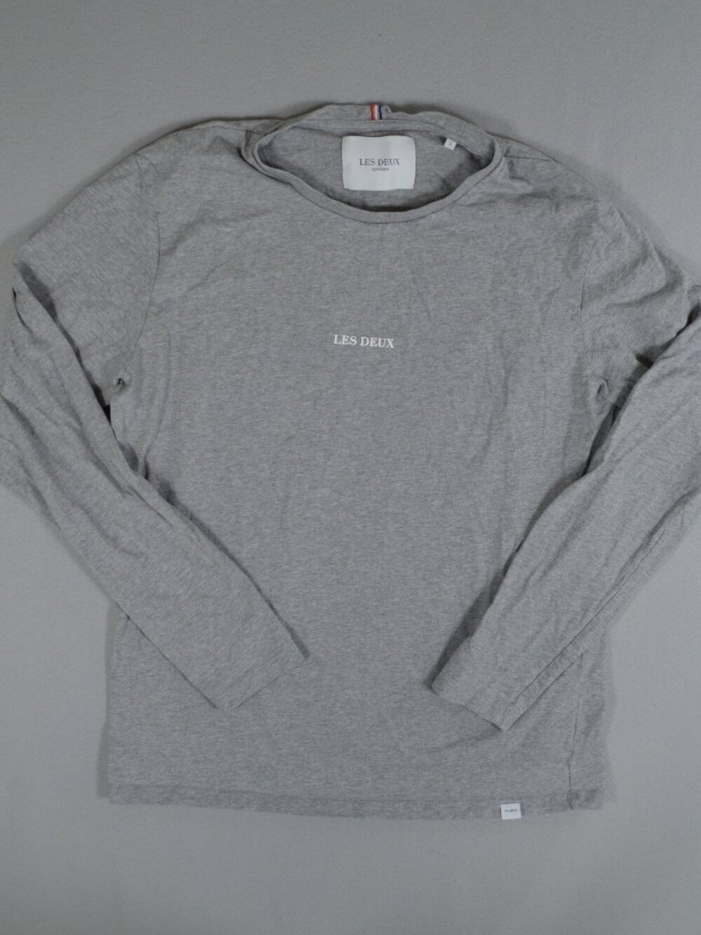 π€ Les Deux Long Sleeve T Shirt Gray Logo Minimalist Cotton Large - Picture 3 of 12